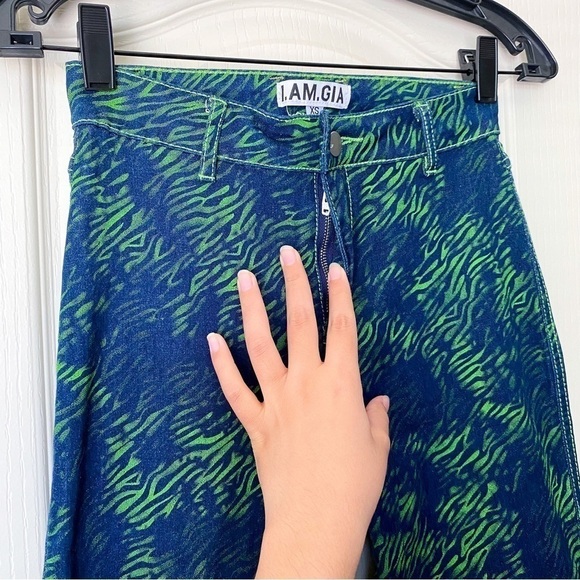 I.AM.GIA Pant Tali Denim Flare Animal Print High-Rise Green Tiger XS EUC - Picture 6 of 11